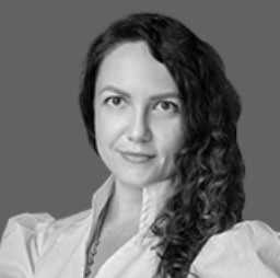 Анна Николаева