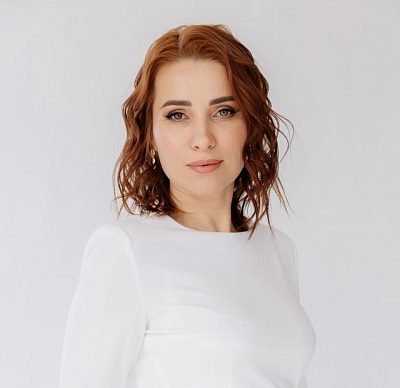 Александра Лаврова