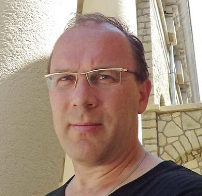 Александр Сурцов