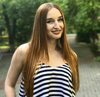 Катя Хренникова