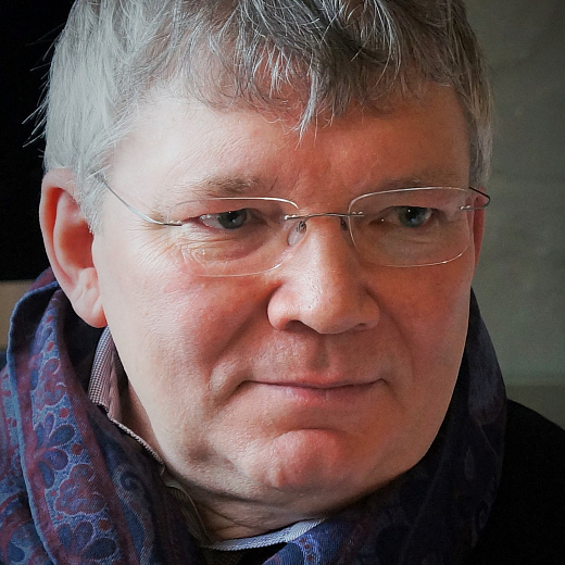 Владимир Новиков