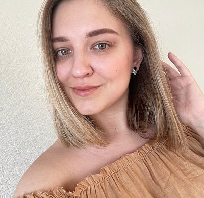 Лежнина Вероника